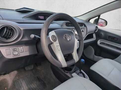 Used 2014 Toyota Prius C One image 10