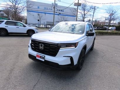 New 2025 Honda Pilot Black Edition