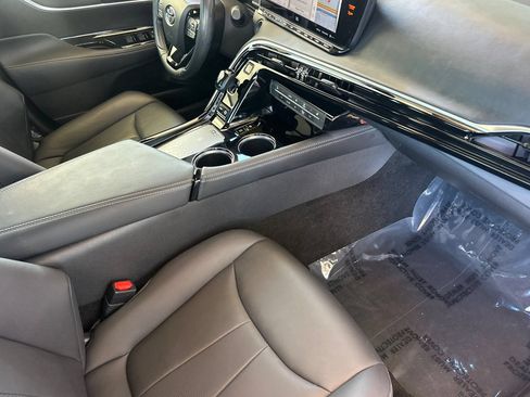 Certified 2021 Toyota Mirai w/ Advanced Technology Package RWD image 18
