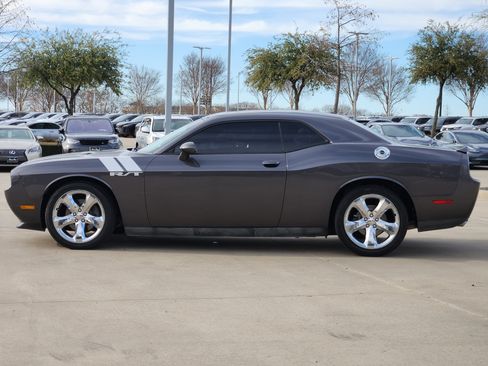Used 2013 Dodge Challenger R/T w/ Electronics Convenience Group image 3