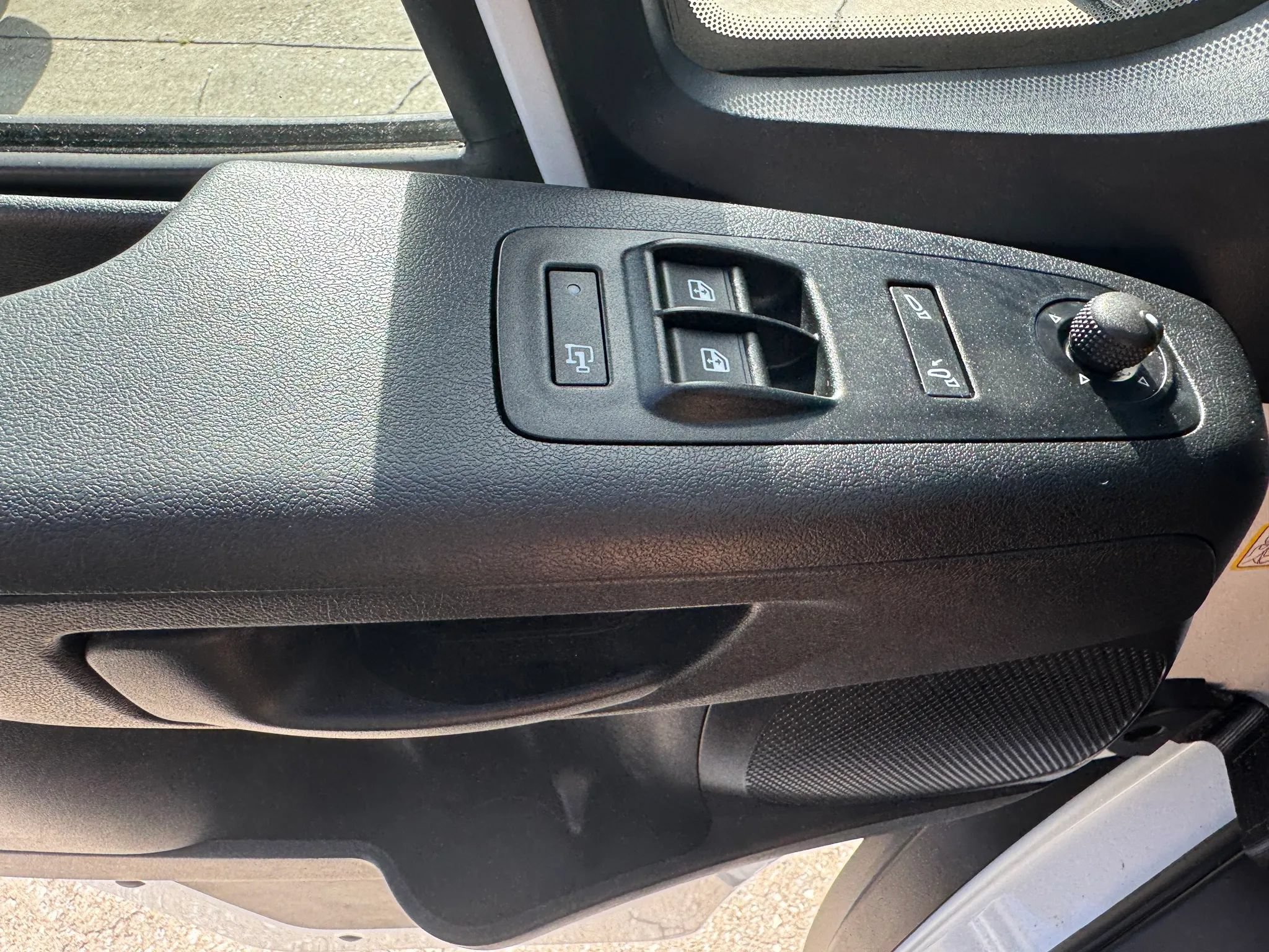 Used 2025 RAM ProMaster 2500 w/ Convenience Group FWD image 20