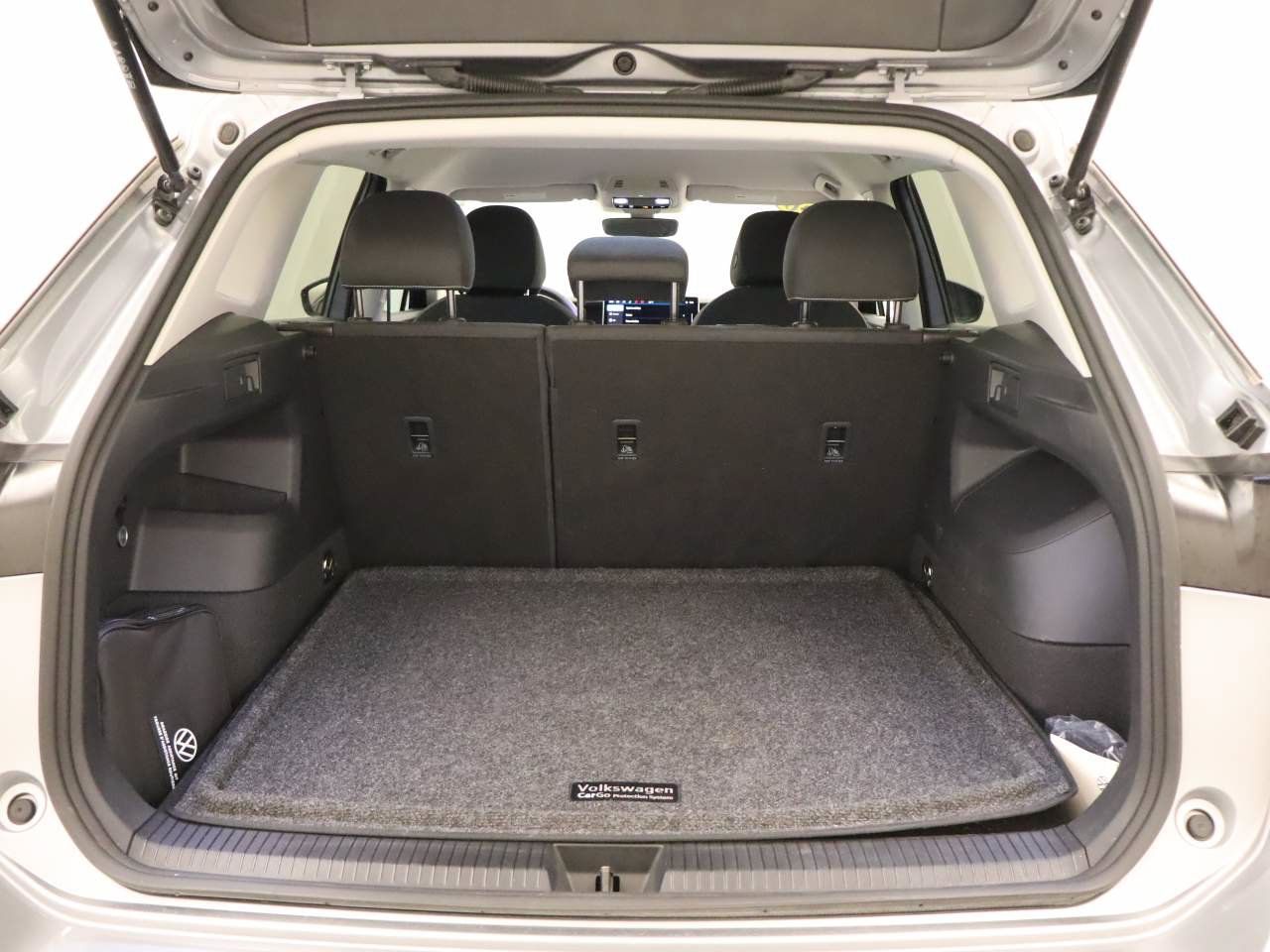 Certified 2026 Volkswagen Tiguan S FWD image 20