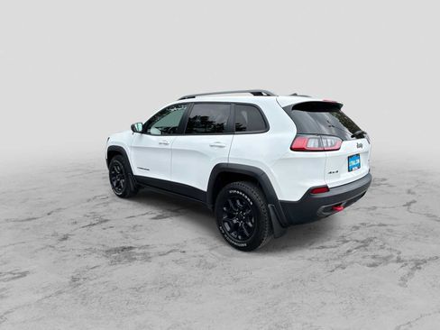 Used 2021 Jeep Cherokee Trailhawk AWD/4WD image 6