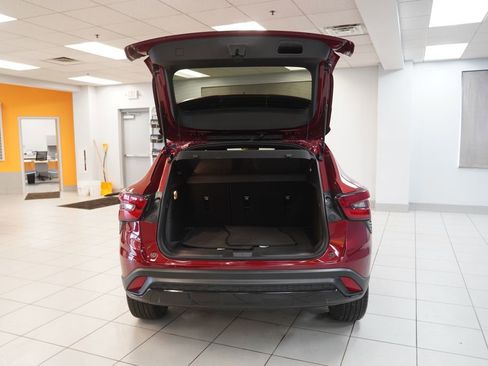 Used 2024 Chevrolet Trax RS w/ Driver Confidence Package image 9