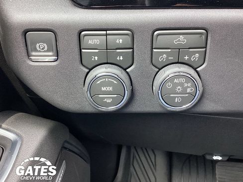 Used 2026 Chevrolet Silverado 1500 RST AWD/4WD image 19