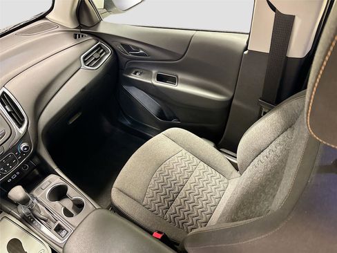 Used 2024 Chevrolet Equinox LT image 22