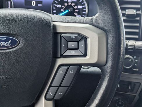 Used 2022 Ford F350 Lariat w/ Lariat Ultimate Package AWD/4WD image 27