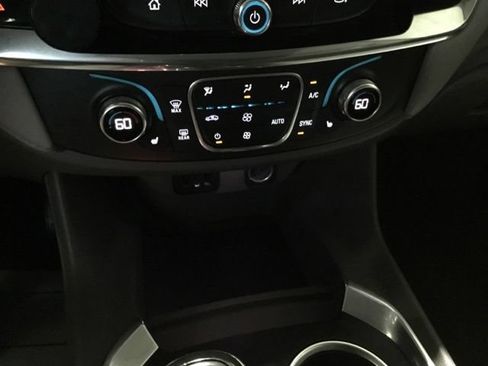 Used 2019 Chevrolet Traverse LT w/ LPO, Floor Liner Package AWD/4WD image 26