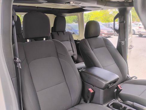 Used 2020 Jeep Wrangler Unlimited Sport S AWD/4WD image 45