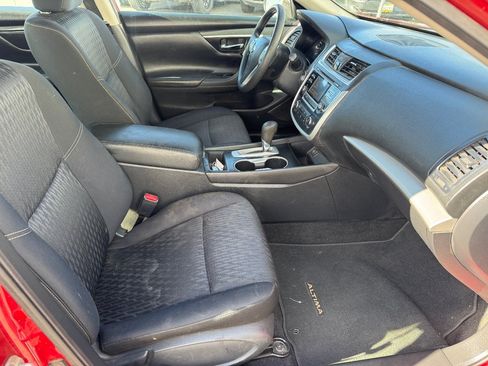 Used 2017 Nissan Altima 2.5 S w/ Power Driver Seat Package FWD image 12