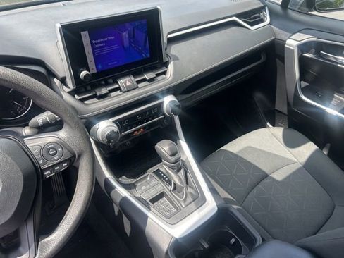 Used 2024 Toyota RAV4 XLE FWD image 34