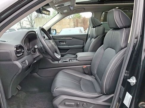 Certified 2023 Honda Pilot Elite image 13