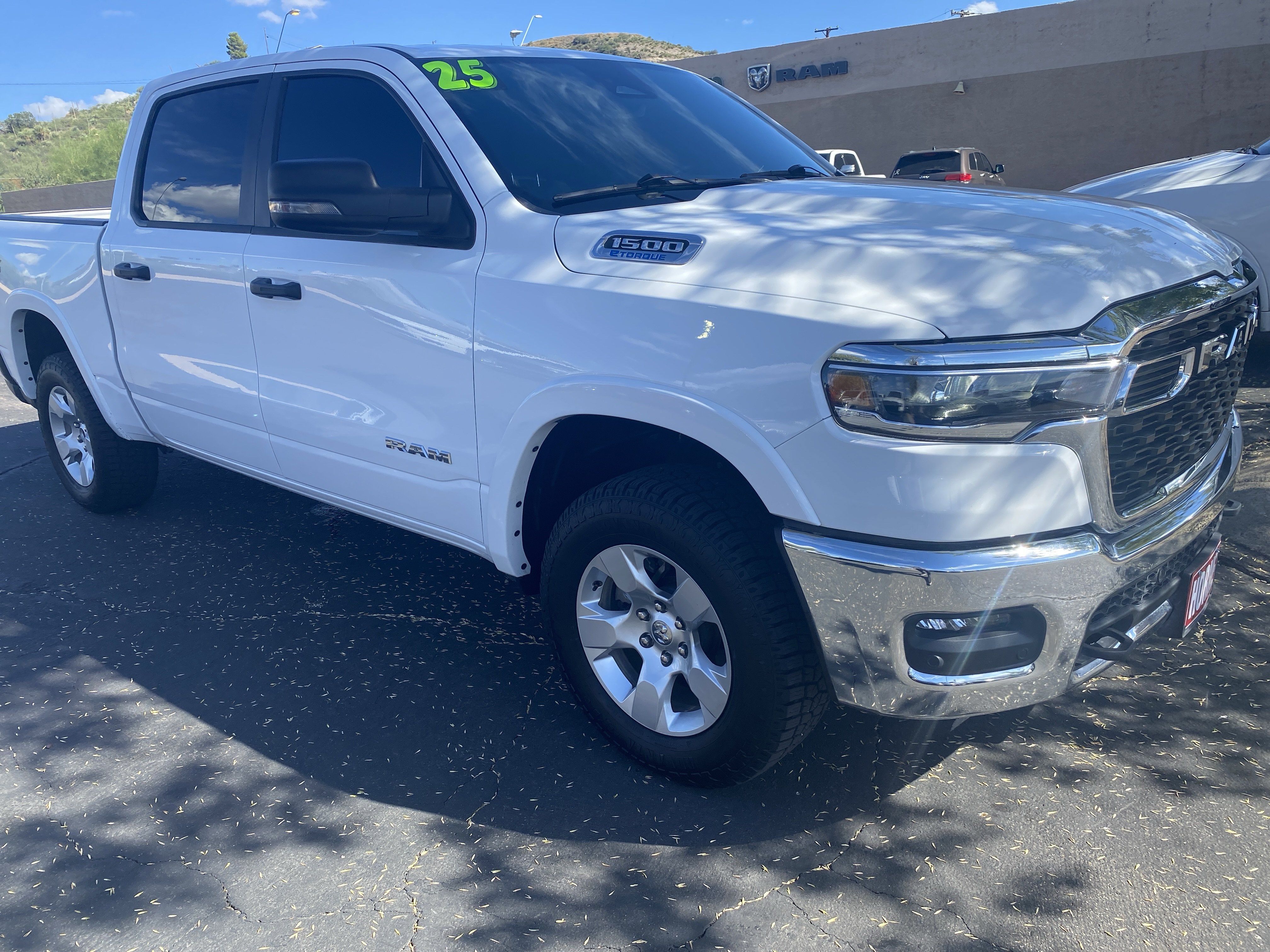 Used 2025 RAM 1500 Big Horn AWD/4WD image 5