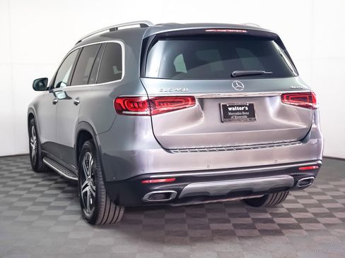 Used 2023 Mercedes-Benz GLS 450 4MATIC image 2