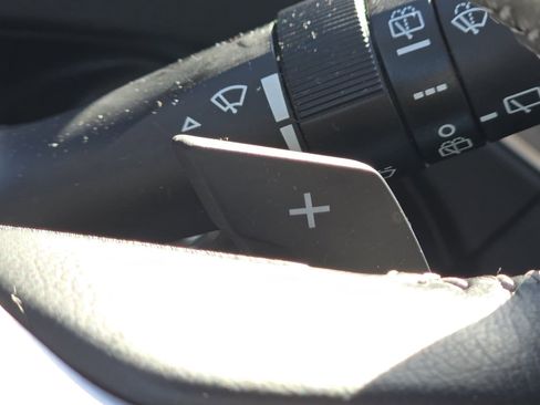 Used 2023 Subaru Forester Limited image 15