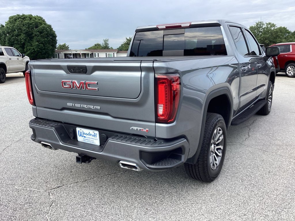 Used 2022 GMC Sierra 1500 AT4 w/ AT4 Preferred Package AWD/4WD image 11