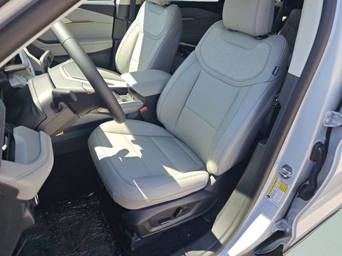 New 2026 Ford Explorer Active w/ Active Comfort Package AWD/4WD image 6