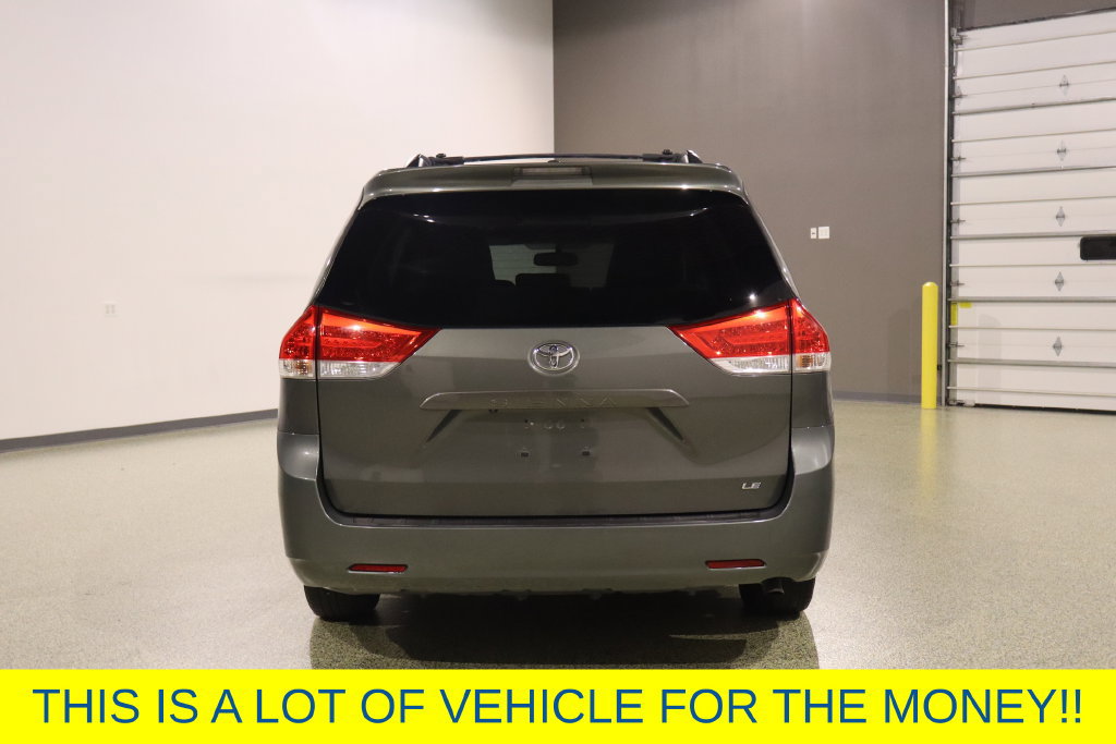 Used 2012 Toyota Sienna LE FWD image 9