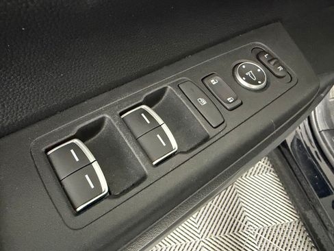 Used 2025 Honda CR-V EX-L image 25