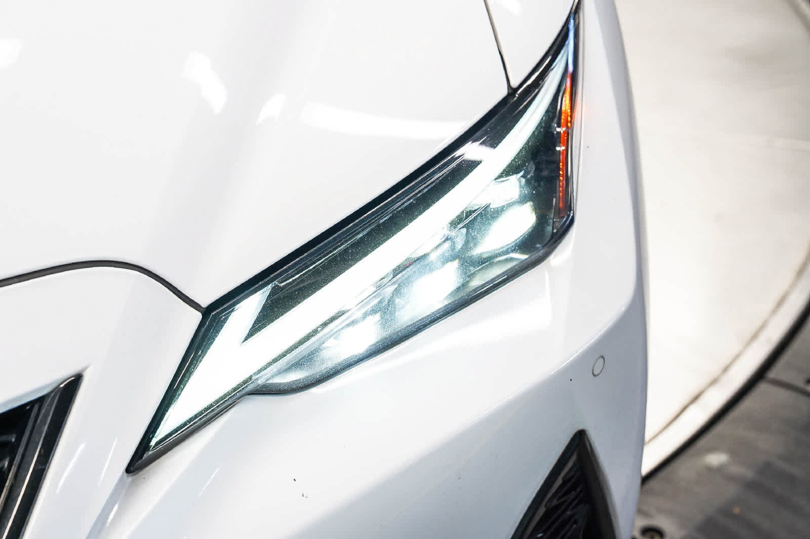 Used 2023 Lexus IS 350 F Sport RWD image 7