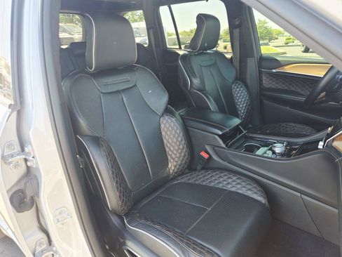 Used 2022 Jeep Grand Cherokee Summit AWD/4WD image 17