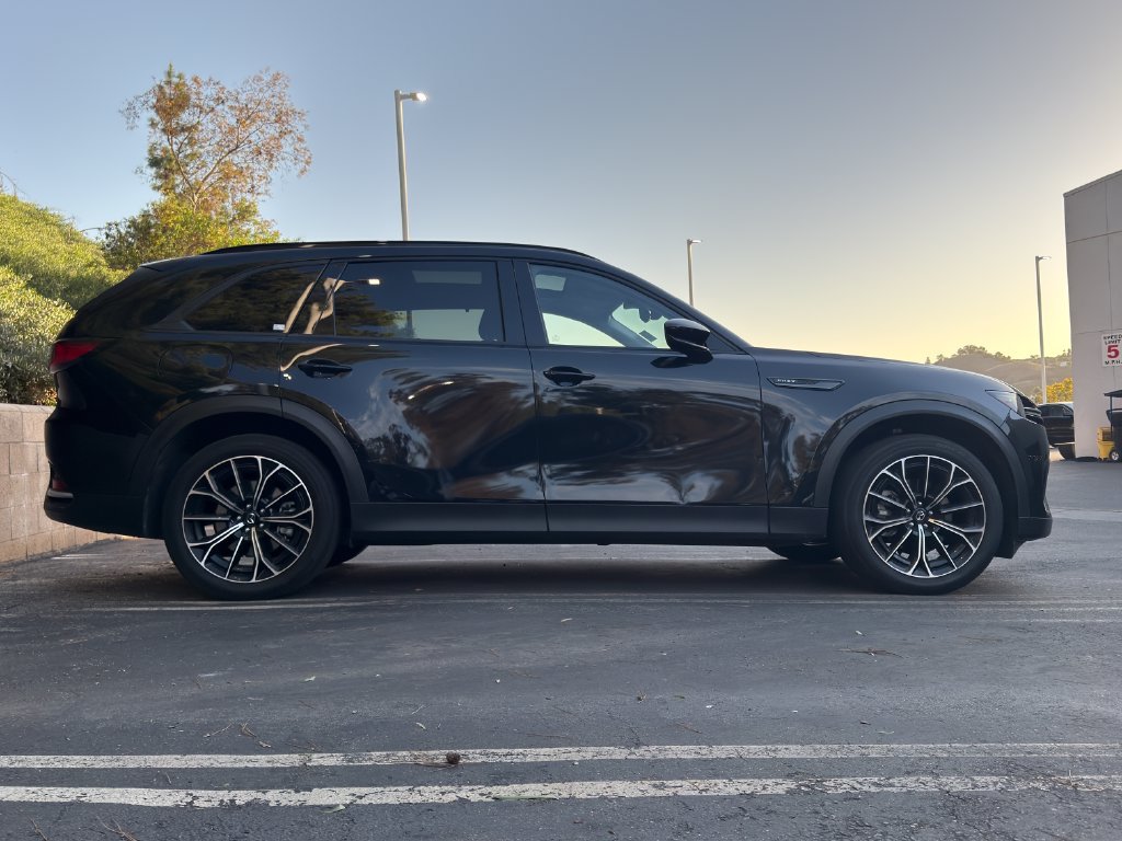 Used 2025 MAZDA CX-70 Plug-In Hybrid w/ Premium Pkg AWD/4WD image 8