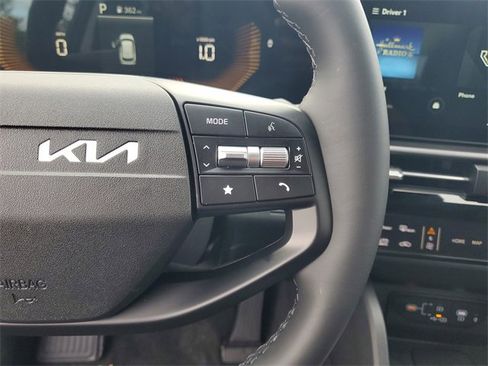 New 2026 Kia Sportage EX image 12