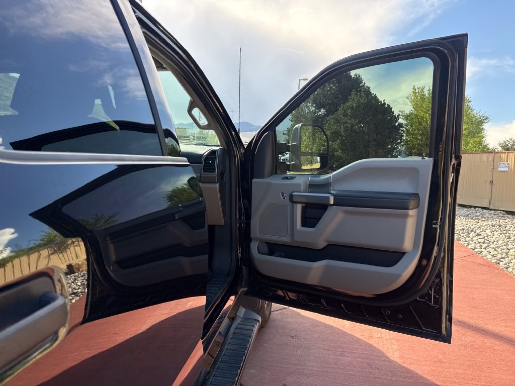Used 2022 Ford F250 XLT w/ Black Appearance Package AWD/4WD image 27