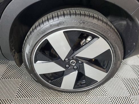 Certified 2024 Volvo C40 P8 Recharge Plus w/ Protection Package Premier RWD image 10