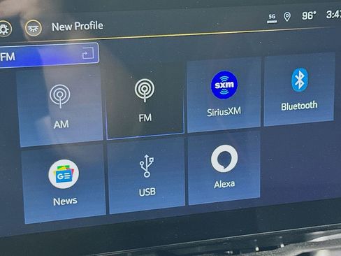 Used 2025 Chevrolet Equinox RS w/ Safety and Technology Package image 28