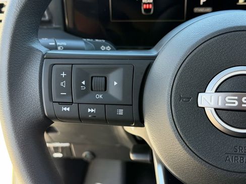 Used 2025 Nissan Kicks S image 29