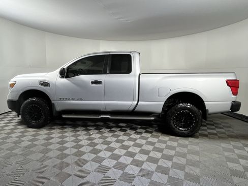 Used 2017 Nissan Titan S image 2