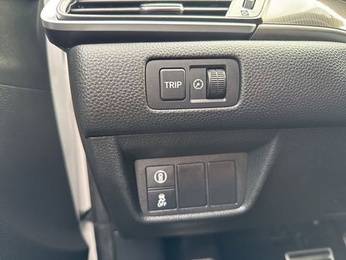 Certified 2018 Honda Accord Sport image 26