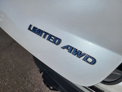 Used 2019 Toyota Highlander Limited Platinum image 22