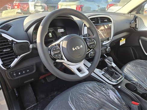 New 2025 Kia Soul S image 10