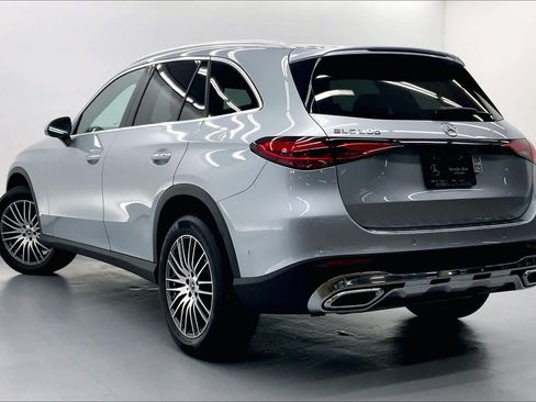 Certified 2023 Mercedes-Benz GLC 300 image 3