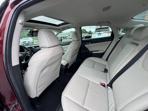 Used 2019 Honda Insight Touring image 10
