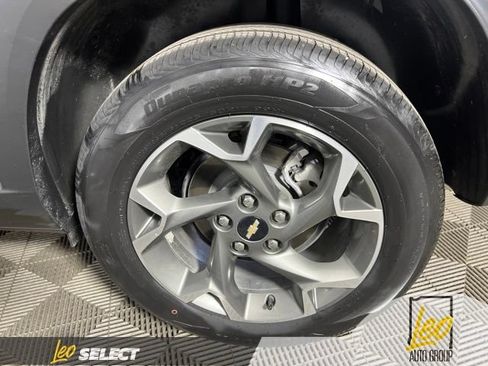 Used 2025 Chevrolet Trax LT w/ Driver Confidence Package FWD image 24