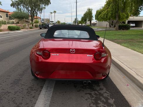 Used 2016 MAZDA MX-5 Miata Sport RWD image 7