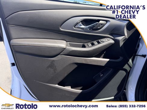 Used 2018 Chevrolet Traverse LT FWD image 18