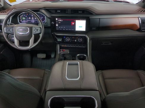Used 2022 GMC Sierra 1500 Denali w/ Denali Reserve Package AWD/4WD image 15