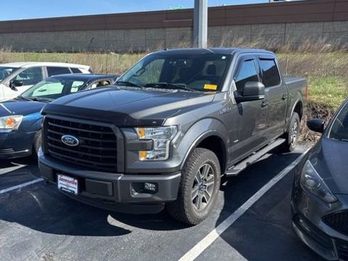 Used 2016 Ford F150 XLT w/ Equipment Group 302A Luxury AWD/4WD image 2
