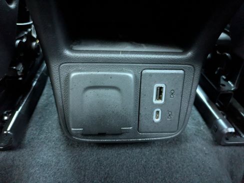 Used 2021 Chevrolet TrailBlazer RS w/ Convenience Package image 16