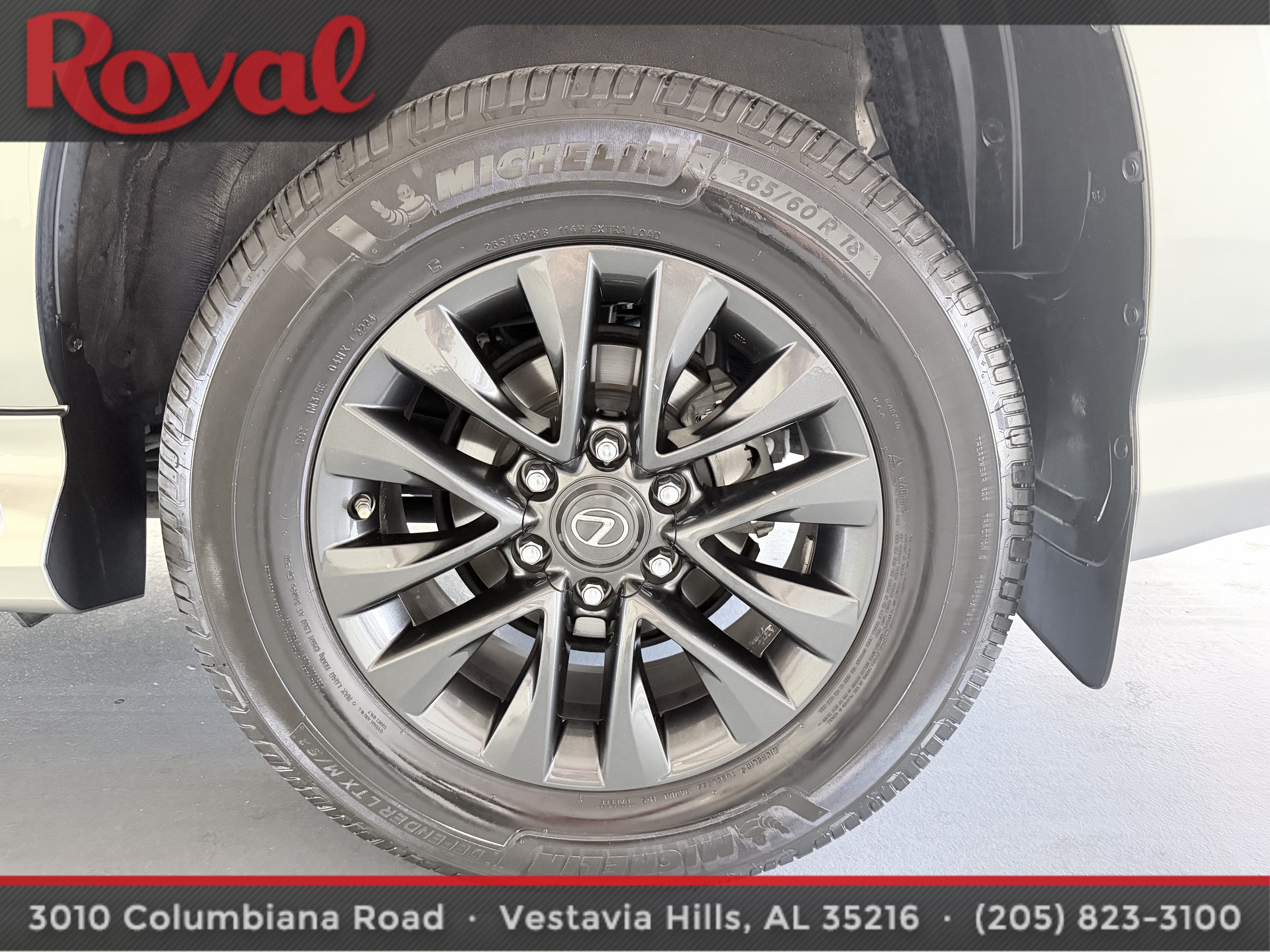 Used 2023 Lexus GX 460 Premium w/ Premium Package AWD/4WD image 11