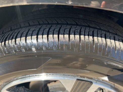 Used 2025 Nissan Sentra SV image 36