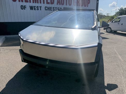 Used 2024 Tesla Cybertruck Cyberbeast AWD/4WD image 3