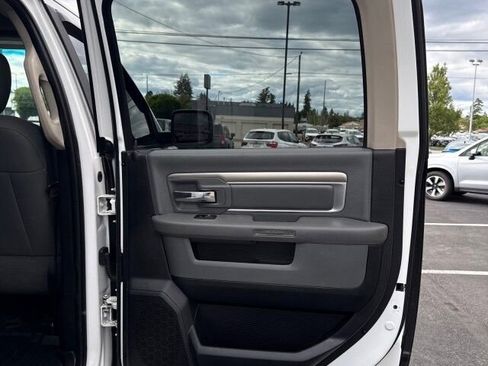 Used 2014 RAM 2500 SLT AWD/4WD image 14
