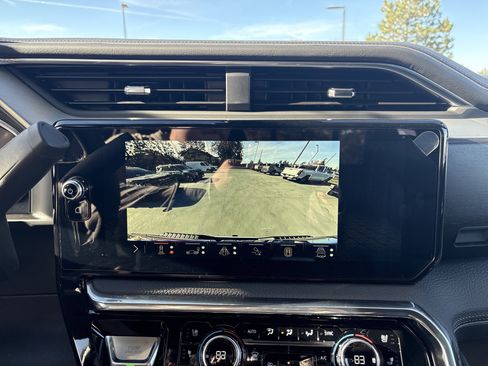 New 2026 GMC Sierra 2500 Denali w/ Denali Reserve Package AWD/4WD image 30