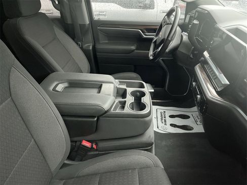 Used 2022 Chevrolet Silverado 1500 LT image 19