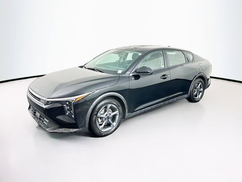 Used 2025 Kia K4 LXS image 3